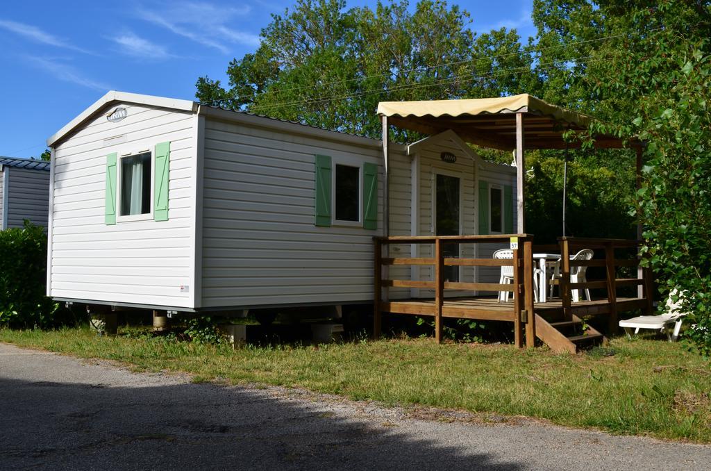 Camping La Vidaresse Hotell Sainte-Anastasie-sur-Issole Eksteriør bilde
