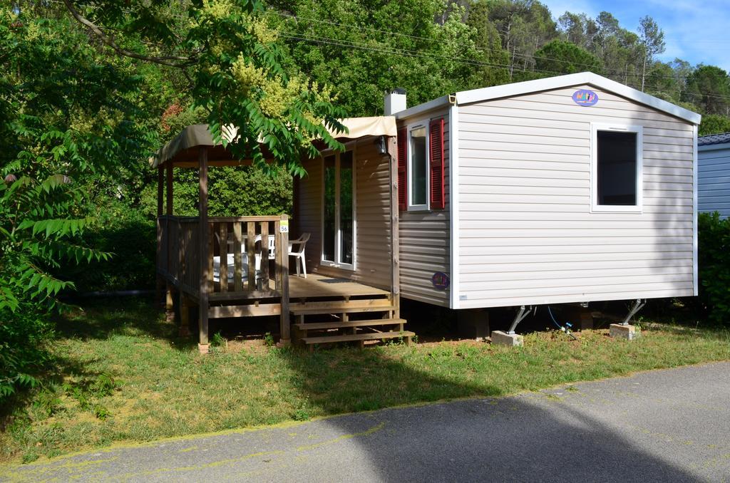 Camping La Vidaresse Hotell Sainte-Anastasie-sur-Issole Eksteriør bilde