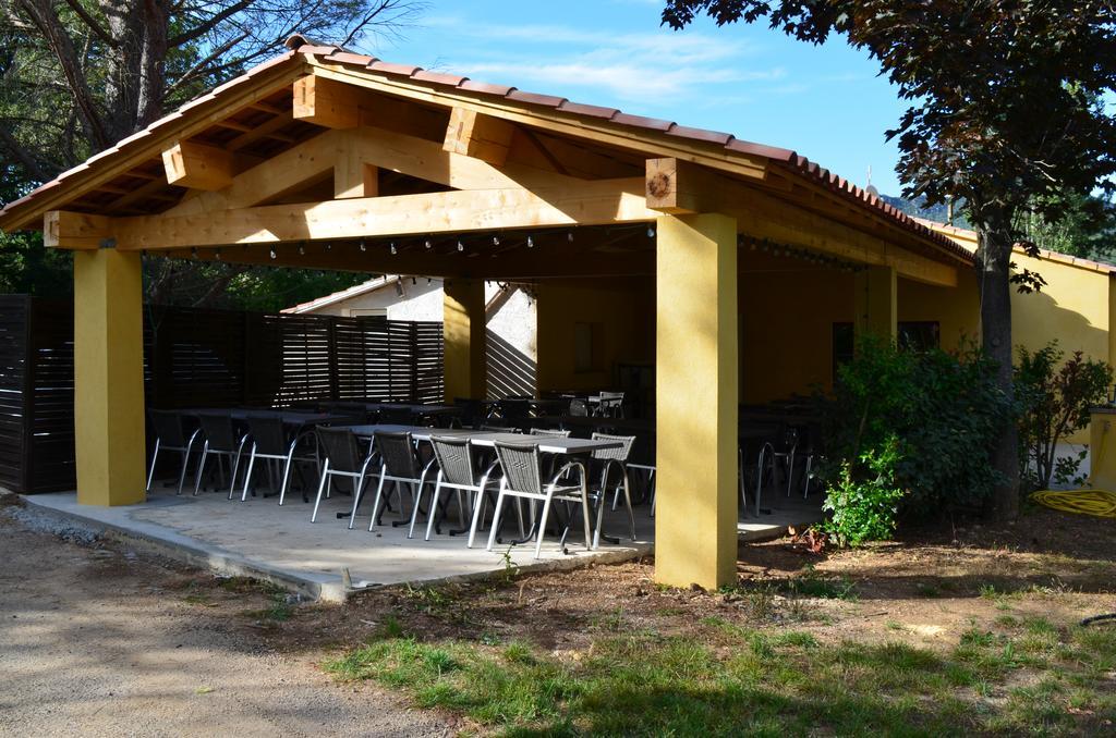Camping La Vidaresse Hotell Sainte-Anastasie-sur-Issole Eksteriør bilde