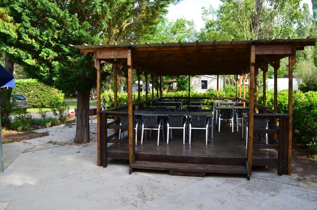Camping La Vidaresse Hotell Sainte-Anastasie-sur-Issole Eksteriør bilde