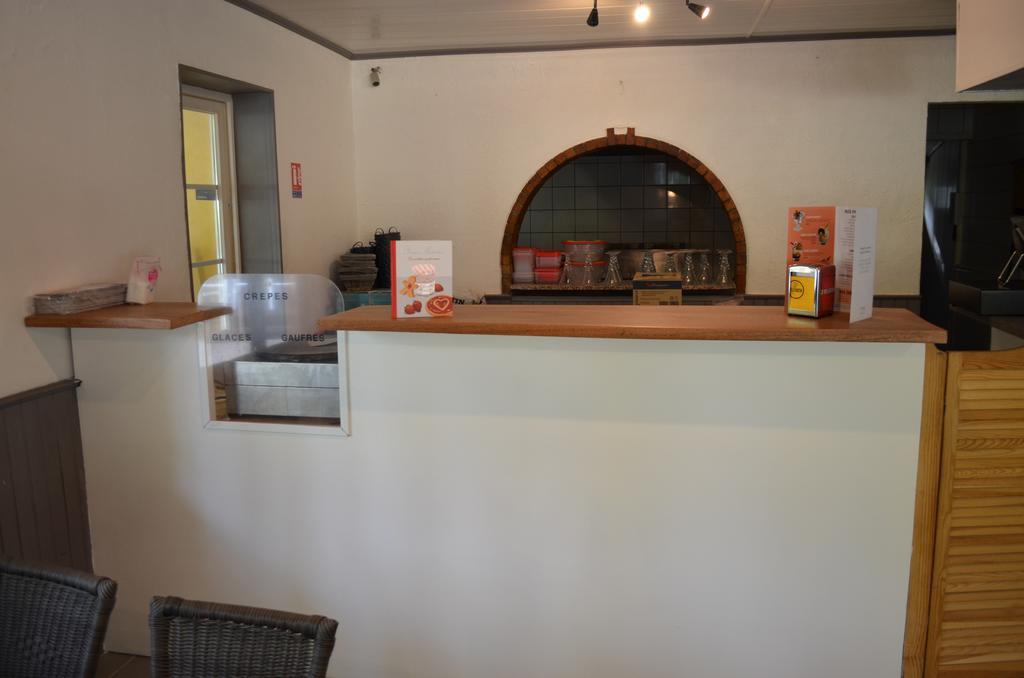 Camping La Vidaresse Hotell Sainte-Anastasie-sur-Issole Eksteriør bilde